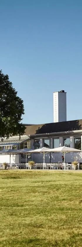 克姆威尔克厄海滨酒店，位于克厄的酒店