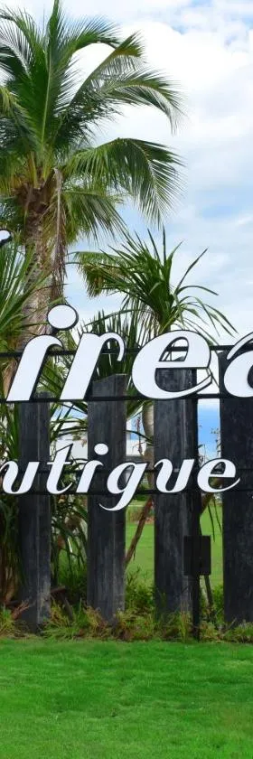 Eireann Boutique Hotel，位于Prakhon Chai的酒店