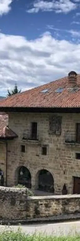 Palacio de Arce，位于Puente Arce的酒店