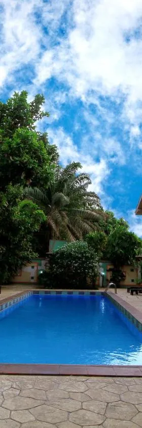 La Cour Hotels and Apartments Glover，位于拉各斯的酒店
