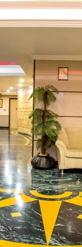 Hotel Tip Top Plaza，位于塞恩的酒店