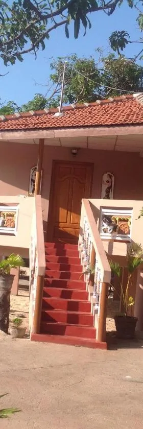 pesalai plvillas，位于Pesalai的酒店