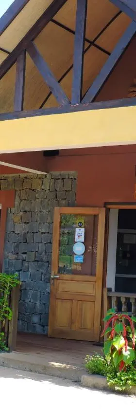 HOTEL H1 MANAKARA，位于Manakara的酒店