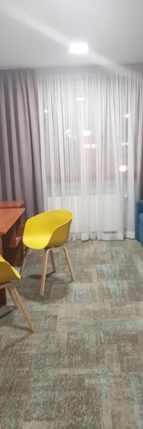 Carina Hotel，位于特切夫的酒店