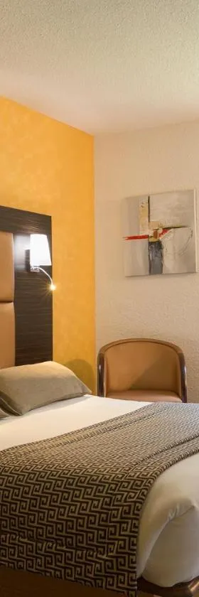The Originals City, Hôtel et Restaurant Aster, Saint-Avold Nord，位于柯哲斯瓦尔德拉克鲁瓦的酒店