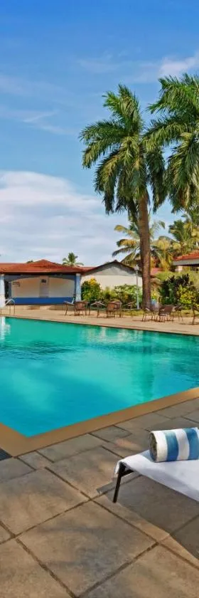 The Fern Kesarval Hotel & Spa, Verna Plateau - Goa，位于Verna的酒店