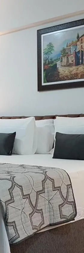 B & A Suites Inn Hotel - Quarto Luxo Gold，位于阿纳波利斯的酒店