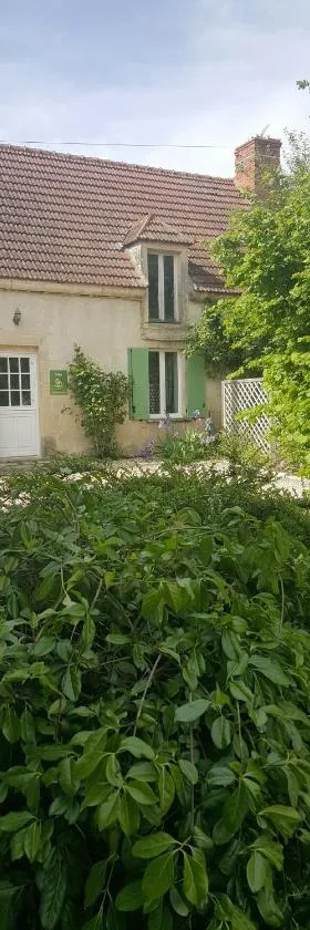 Gîte L' authentique，位于Saint-Germain-des-Bois的酒店