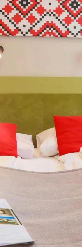 Hotel *** NAT Krynica Zdrój，位于克雷尼察的酒店