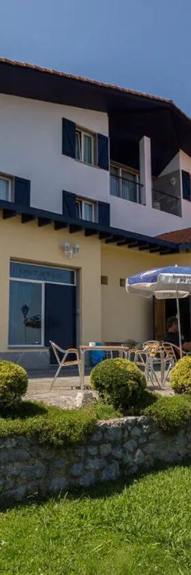 Hotel Ermintxo，位于Ea的酒店