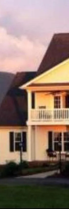 A Mighty Oak B&B，位于Pilot Mountain的酒店