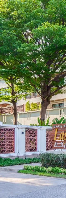 Lasalle Suites Hotel & Residence，位于曼谷的酒店