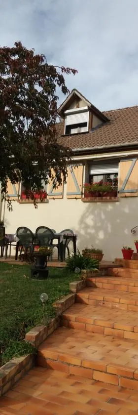 Le Petit Château，位于Saint-Martin-Saint-Firmin的酒店