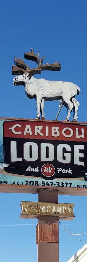 Caribou Lodge and Motel，位于Soda Springs的酒店