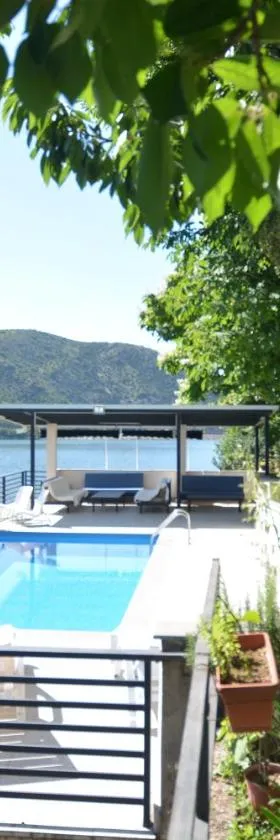 Villa Tikvesh Lake，位于卡瓦达尔奇的酒店