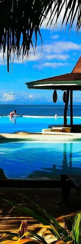 Caluwayan Palm Island Resort & Restaurant，位于Caluwayan的酒店