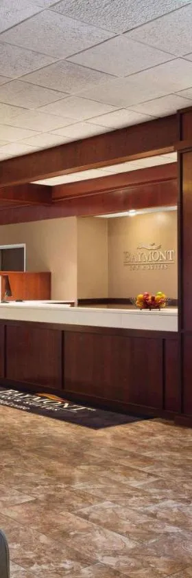 Baymont by Wyndham Mandan Bismarck Area，位于Mandan的酒店