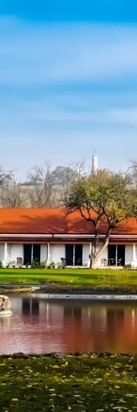 Pannónia Golf & Country Club，位于Alcsútdoboz的酒店
