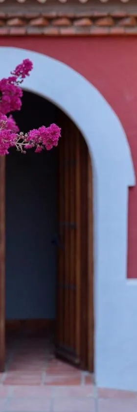 Hotel Rural Las Tejuelas，位于Valdecaballeros的酒店