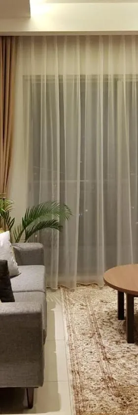 M-Town Signature Gading Serpong by J`s Luxury Apartment，位于Pumpangsineng的酒店
