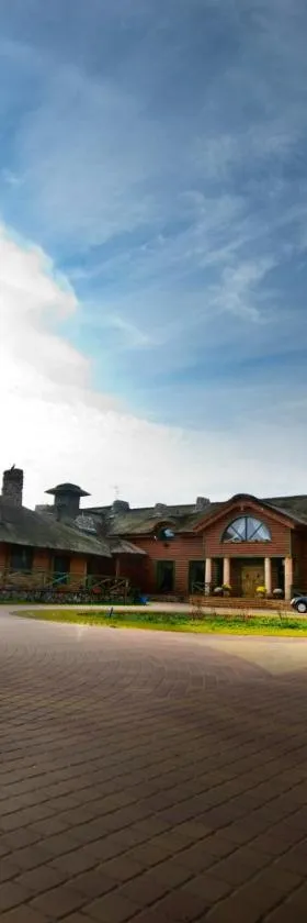 Karczma Biesiadna，位于Dalnia的酒店
