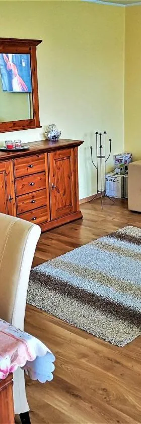 Apartament blisko Świeradowa，位于Mirsk的酒店