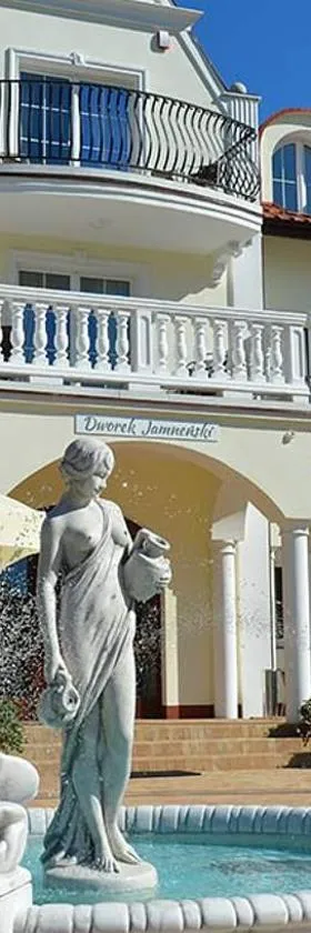 Dworek Jamneński，位于瓦济的酒店