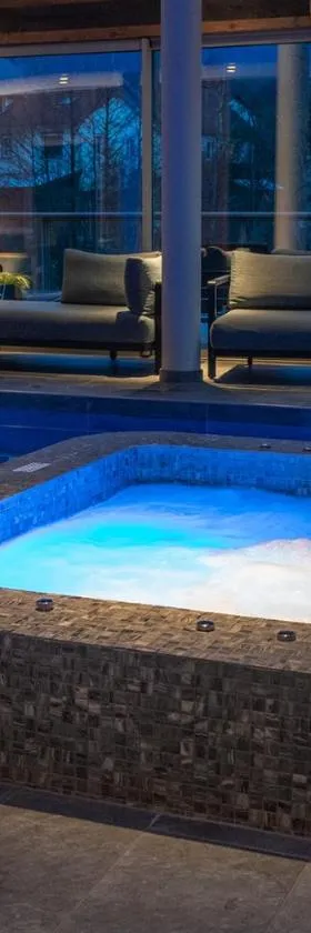 Hôtel Interlaken Lounge Bar & Spa，位于克松吕-隆日梅的酒店