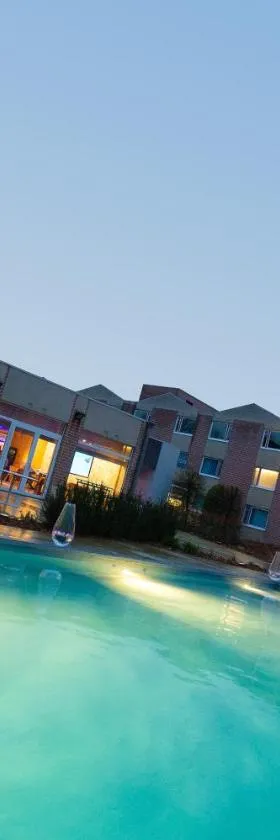 Novotel Wavre Brussels East，位于瓦夫尔的酒店