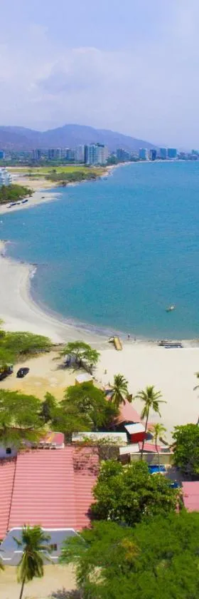 TAMA Hotel Santa Marta，位于圣玛尔塔的酒店