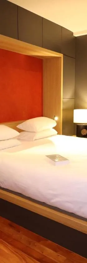 Hotel Du Commerce Spa，位于圣戈当的酒店