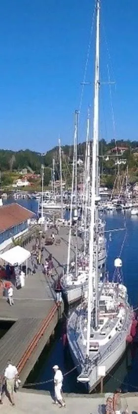 Henåns Hostel in the Marina，位于Henån的酒店