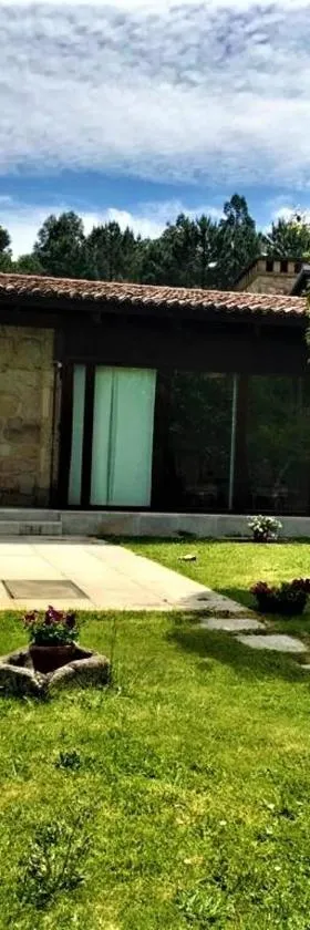 casa da pedra，位于托米尼奥的酒店