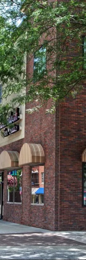 Shenandoah Inn & Suites，位于Shenandoah的酒店