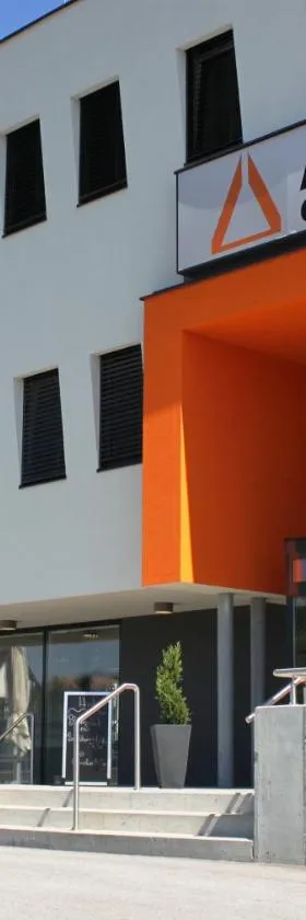 AIS Center，位于沃尔夫斯堡的酒店