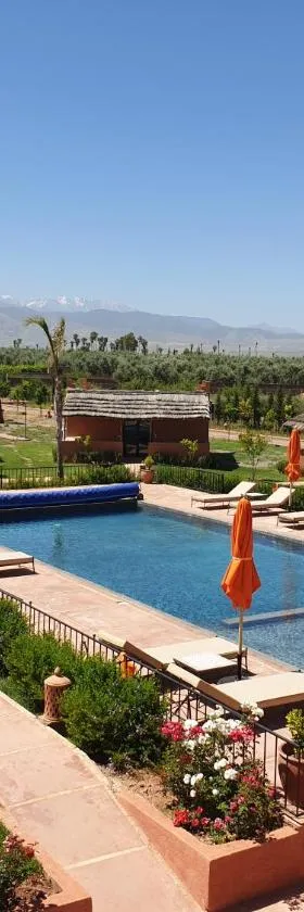 Les Orangers De l'Ourika，位于马拉喀什的酒店
