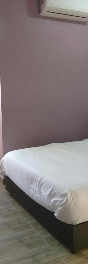 Purple Dream Home，位于Teluk Panglima Garang的酒店