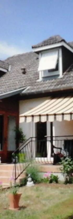 Maison avec véranda proche du centre ville，位于Rignac - Aveyron的酒店