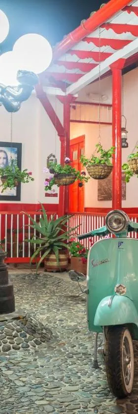 Hotel La Casona，位于贾丁的酒店