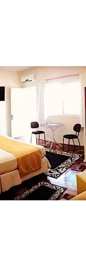 Hotel Ibiá，位于Montenegro的酒店