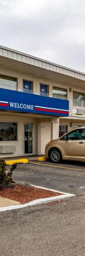伊利诺伊州乔利埃特六号酒店，位于乔利埃特的酒店