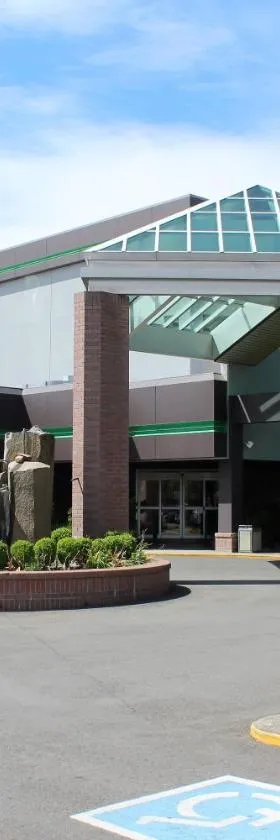 Medallion Inn and Suites，位于阿灵顿的酒店