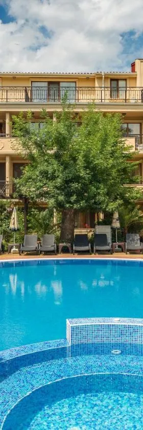 Hotel Venus，位于阳光海滩的酒店