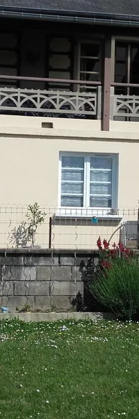 " autour de la Baie "，位于普莱讷富热尔的酒店