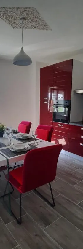 Holiday House Ivan，位于Donji Zemunik的酒店
