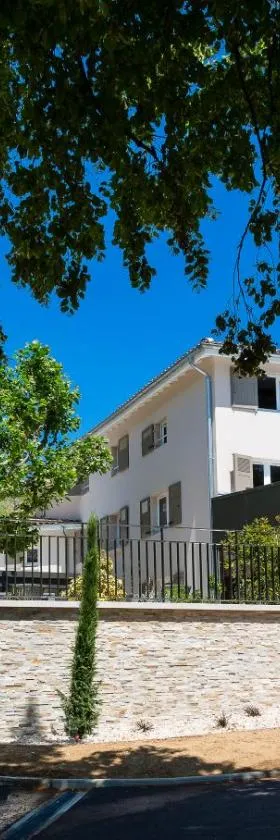 Le Cottage de Clairefontaine，位于舍纳斯昂博朗的酒店
