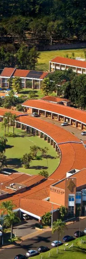 Hotel JP Ribeirão Preto Resort & Convenções by Nacional Inn，位于里贝朗普雷托的酒店