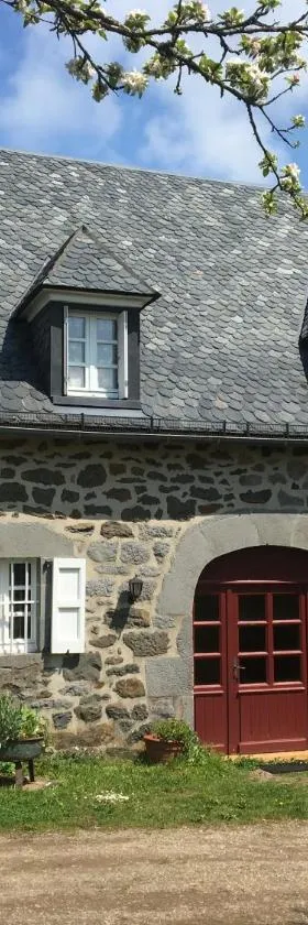 Chambres d’hôtes « Les sorbiers »，位于Anglards-de-Salers的酒店