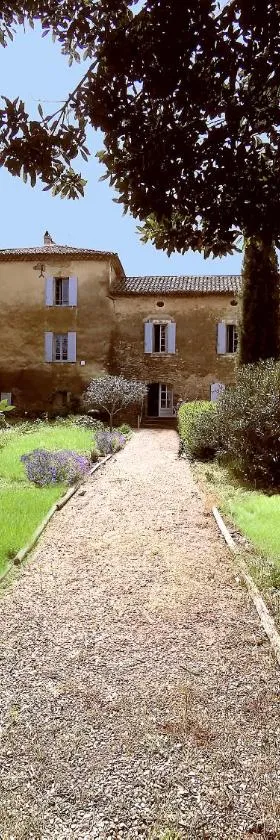 La Bastide du Farfadet，位于Laudun的酒店