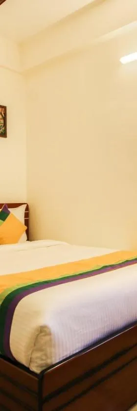Itsy Hotels Riyas Grand，位于蒂鲁帕蒂的酒店